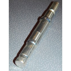 Axe de Roue Avant BSA et Triumph avec Moyeu Conique 1971-1974