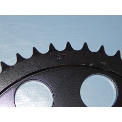 Couronne de Roue Arrière 47 Dents Triumph T140 TR7 1976-