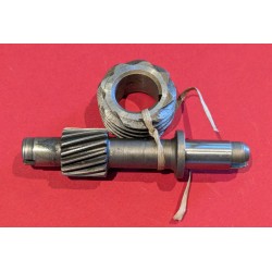 Axe et Pignon d'Allumeur (Distributeur) BSA C15 B40 Neufs d'Époque