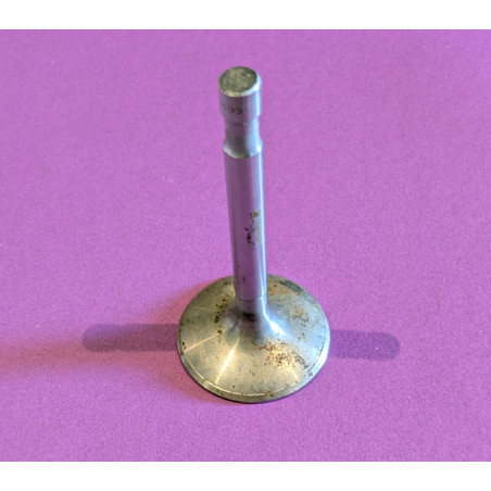 Soupape d'Admission Triumph T100C, T100, TR5T (1968) T100, T100C, T100S, T100T (1967-1970)​​​​​​​ Neuf d'Époque