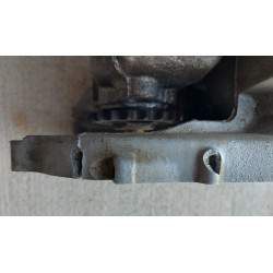Une Paire de Carters de Moteur Triumph T120R de 1968