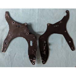 Paire de Plaques de Montage de Moteur et Boite de Vitesse d'Occasion Norton Atlas