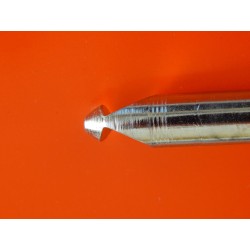 Fixation type Oddie Stud / Dzus type Longue