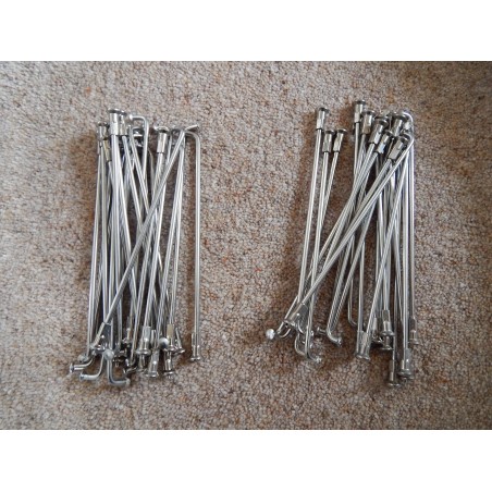 Jeu de 40 Rayons et Écrous en Inox pour Jante Norton 18 Pouces