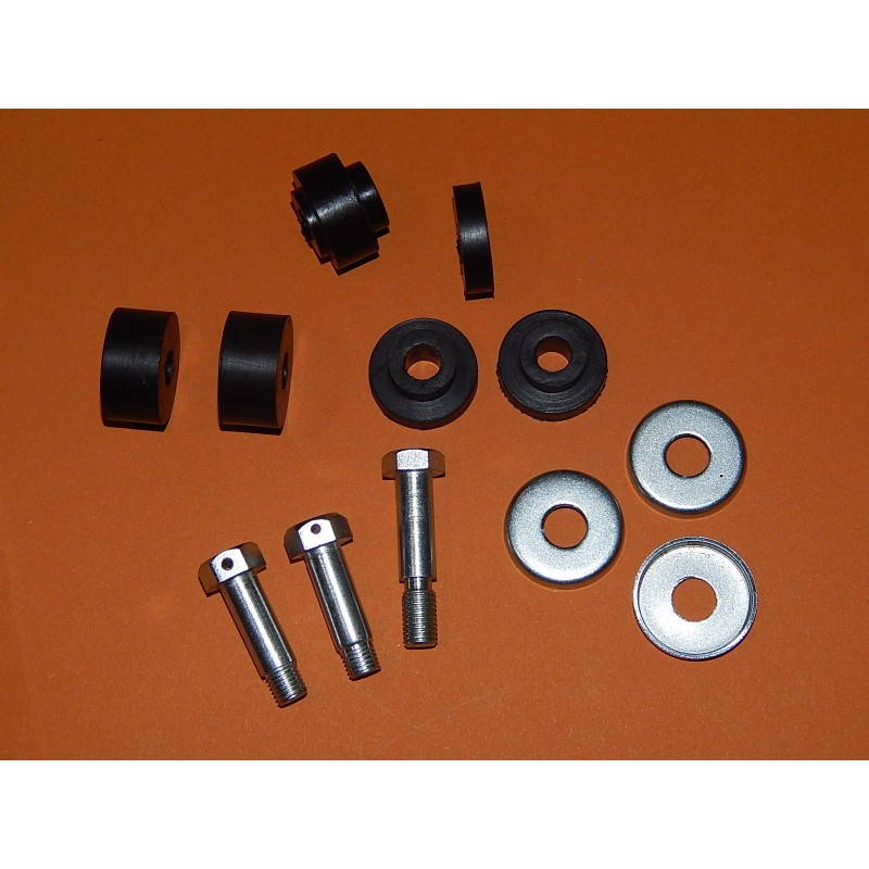 Kit de Montage Réservoir d'Essence Triumph 3TA,5TA,T90,T100,T120 (1963-68) Avec Caoutchoucs